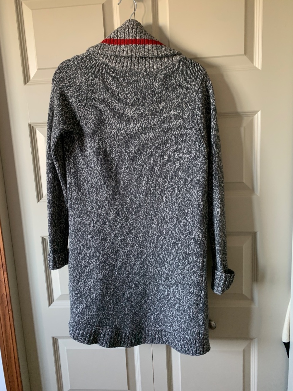 100% Wool Roots Cabin Sweater - Picture 3 of 3